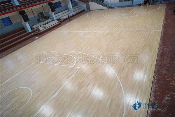 高品质体育场地地板安装公司