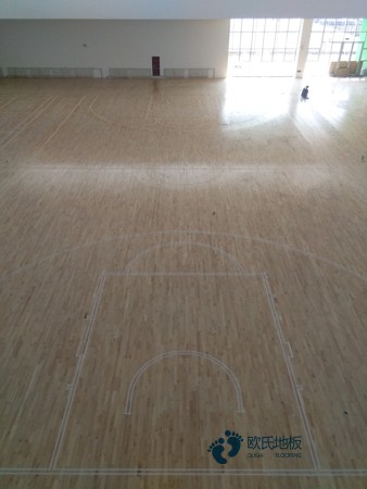 高品质篮球运动地板安装公司