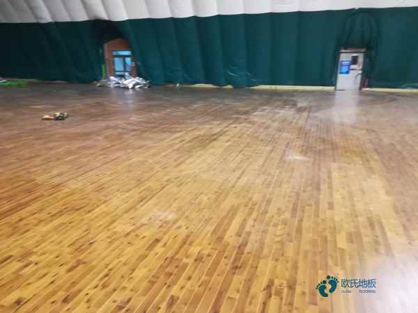 20厚篮球馆木地板厂家报价