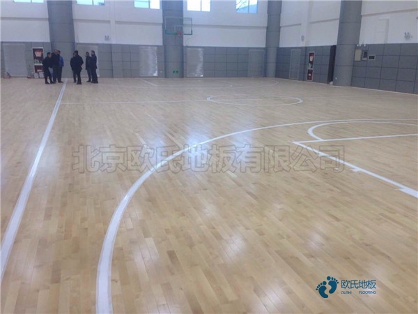 一般体育场地木地板施工工艺