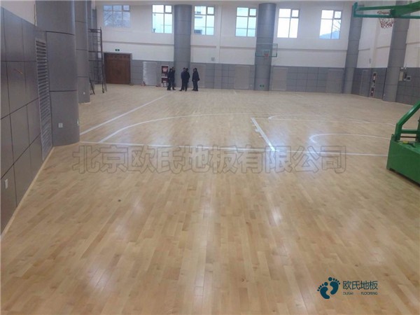 一般体育场地木地板施工工艺