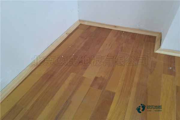 一般体育篮球木地板施工团队