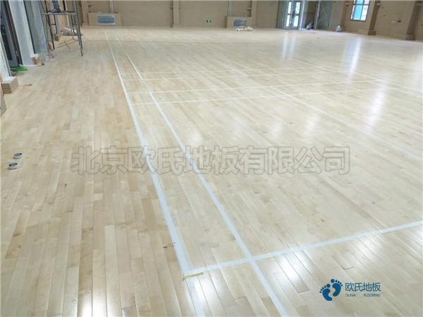 一般篮球场木地板施工