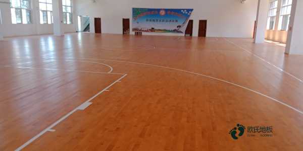 哪里有篮球运动木地板如何保洁
