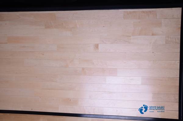悬浮式篮球运动木地板面漆