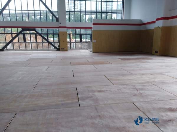 国产篮球场地木地板安装公司