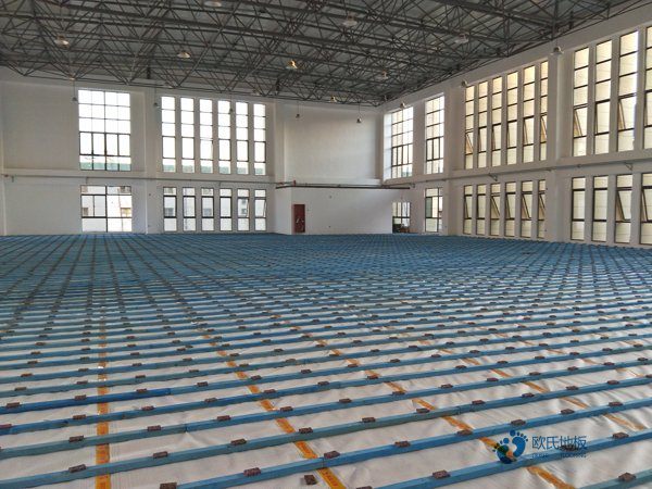 大學(xué)籃球館木地板廠家報價