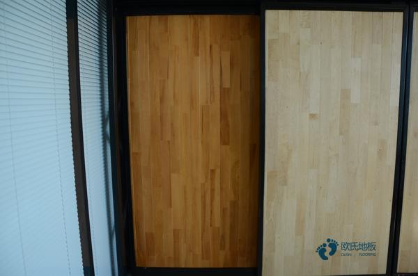 大学体育场地木地板2